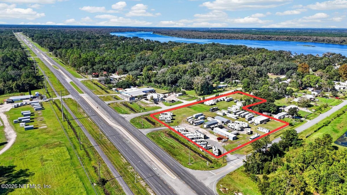 Listing photo of 617 S Highway 17, San Mateo 32187